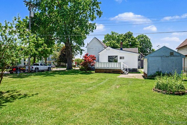 106 Pope Street, Lapeer, MI 48446