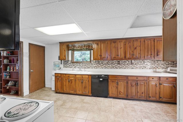 118 Gladstone Avenue, Walden, NY 12586