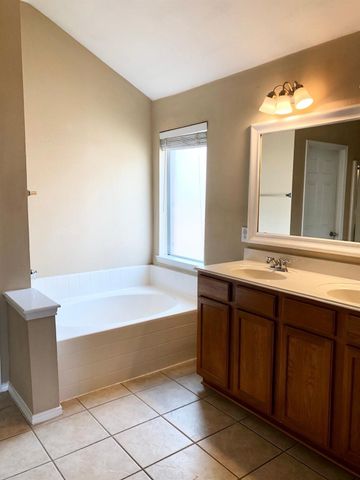 1021 Terrace View Drive, Fort Worth, TX 76108