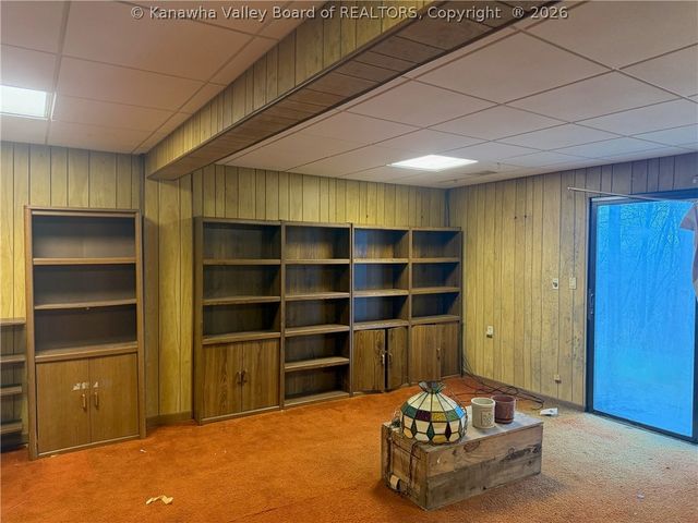 213 Walker Drive, Dunbar, WV 25064