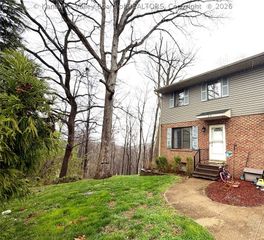 213 Walker Drive, Dunbar, WV 25064