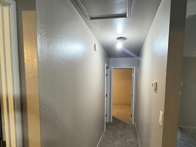 1109 W Riggin Avenue, Visalia, CA 93291