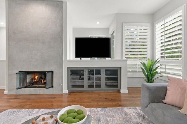 1527 9th Ave, San Diego, CA 92101