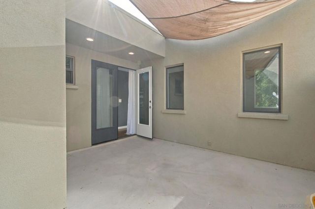 1527 9th Ave, San Diego, CA 92101