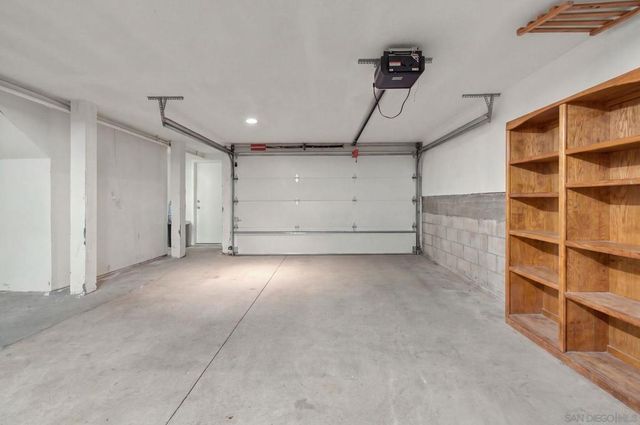 1527 9th Ave, San Diego, CA 92101