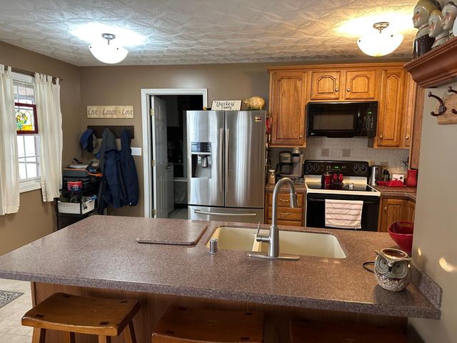 490 Ponderosa Drive, Paintsville, KY 41240