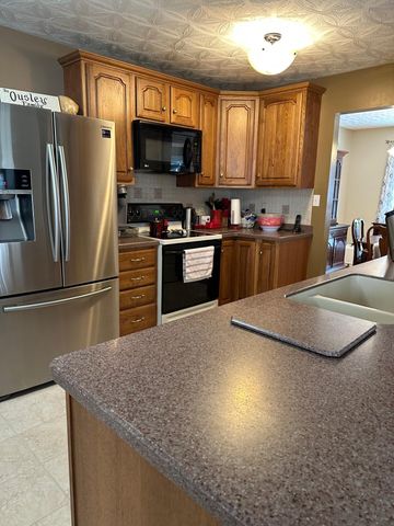 490 Ponderosa Drive, Paintsville, KY 41240