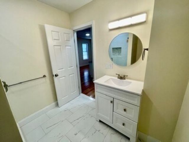 207 Princeton 2, Boston, MA 02128