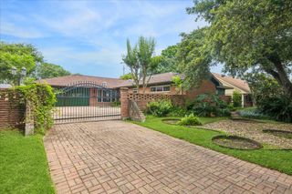 5418 Queensloch Drive, Houston, TX 77096