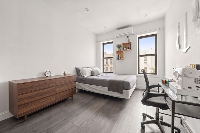 354 MONTAUK Avenue, New York City, NY 11208