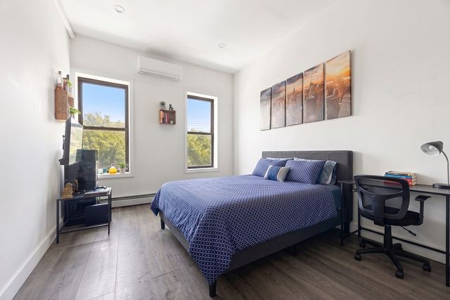 354 MONTAUK Avenue, New York City, NY 11208