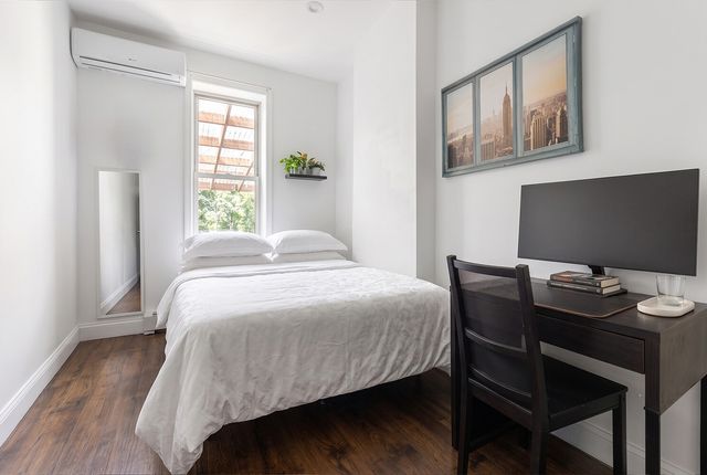 354 MONTAUK Avenue, New York City, NY 11208