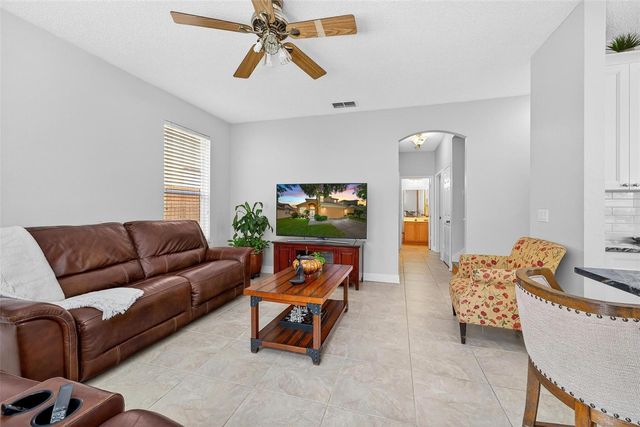 1400 HOLLY GLEN RUN, Apopka, FL 32703