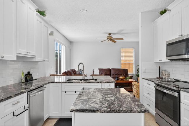 1400 HOLLY GLEN RUN, Apopka, FL 32703