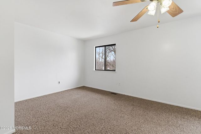 11 Owl Road, Howell, NJ 07731