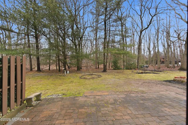 11 Owl Road, Howell, NJ 07731
