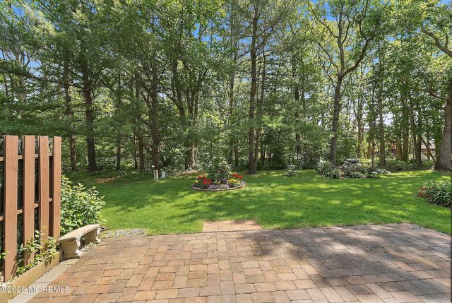 11 Owl Road, Howell, NJ 07731