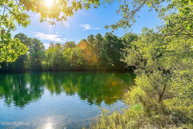 11 Owl Road, Howell, NJ 07731