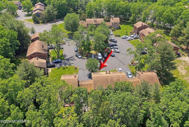 11 Owl Road, Howell, NJ 07731