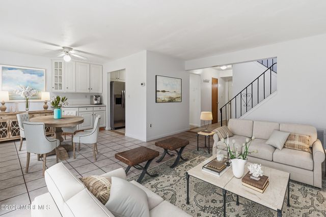 11 Owl Road, Howell, NJ 07731