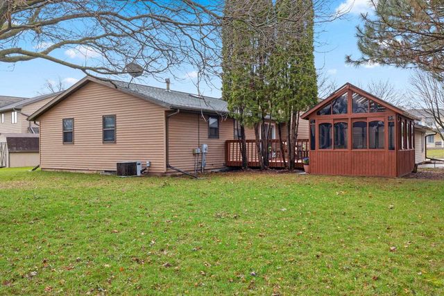 1138 TRAILWOOD DRIVE, De Pere, WI 54115