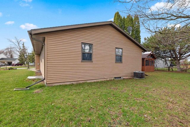 1138 TRAILWOOD DRIVE, De Pere, WI 54115