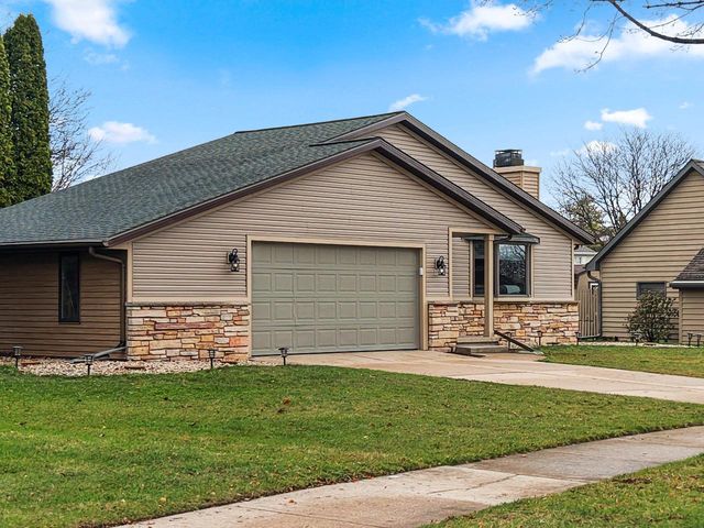 1138 TRAILWOOD DRIVE, De Pere, WI 54115