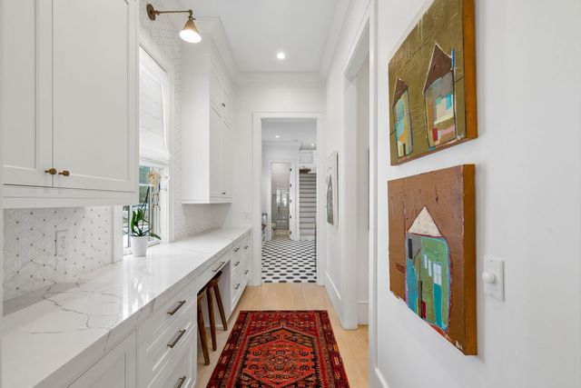 922 Mccants Drive, Mount Pleasant, SC 29464