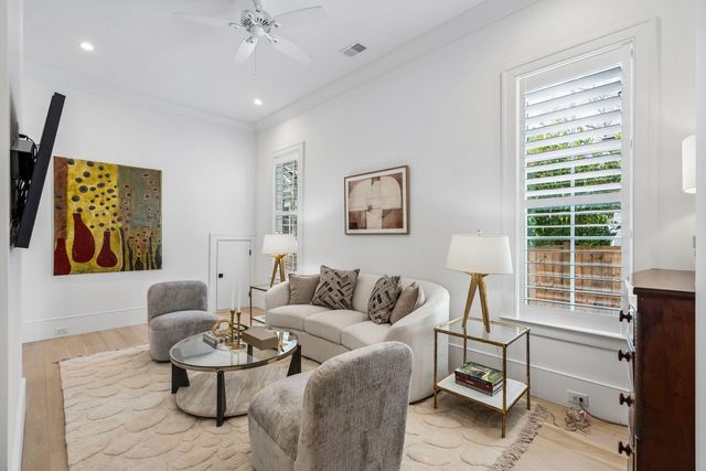 922 Mccants Drive, Mount Pleasant, SC 29464