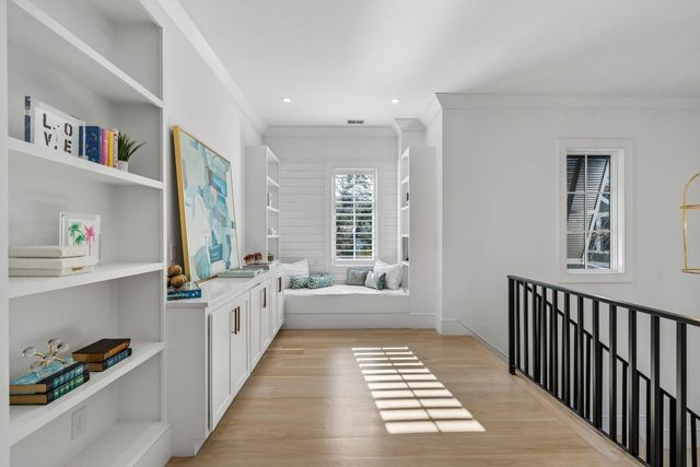 922 Mccants Drive, Mount Pleasant, SC 29464