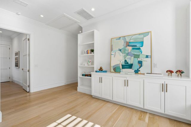 922 Mccants Drive, Mount Pleasant, SC 29464