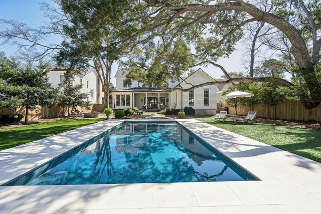 922 Mccants Drive, Mount Pleasant, SC 29464