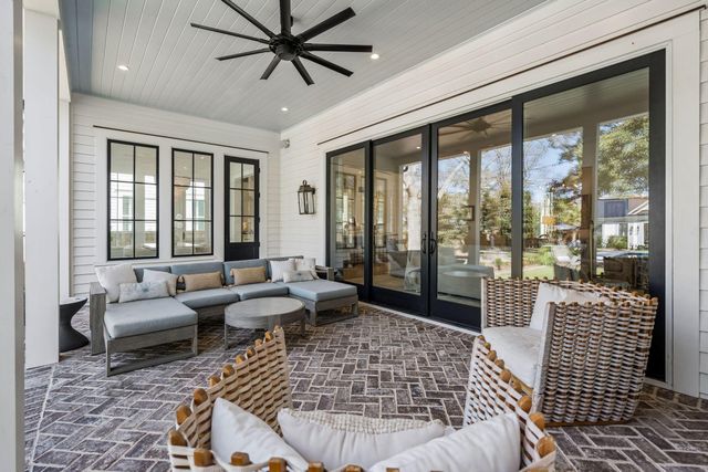 922 Mccants Drive, Mount Pleasant, SC 29464