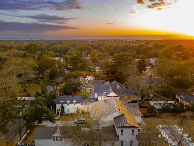 922 Mccants Drive, Mount Pleasant, SC 29464