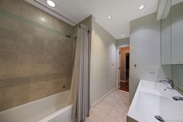 230 Lake Pointe Circle 230, Middle Island, NY 11953