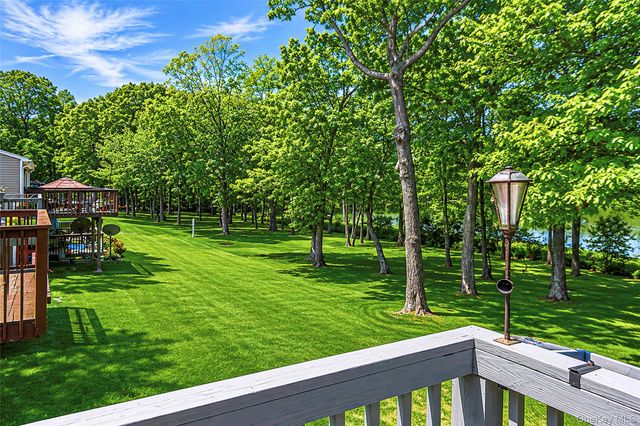 230 Lake Pointe Circle 230, Middle Island, NY 11953