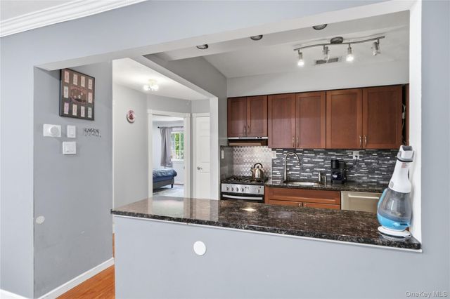230 Lake Pointe Circle 230, Middle Island, NY 11953
