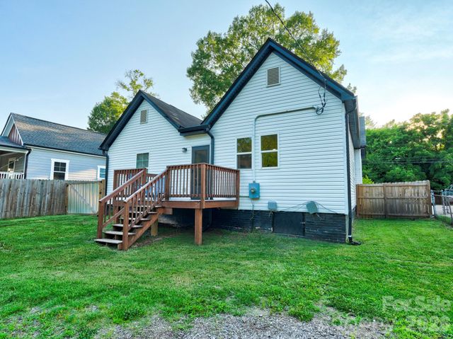 607 Old Charlotte Road SW, Concord, NC 28027