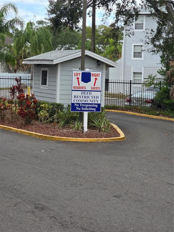 7146 E BANK DRIVE 7146, Tampa, FL 33617