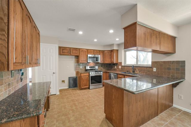 6527 Smoke Tree Lane, Sugar Land, TX 77479