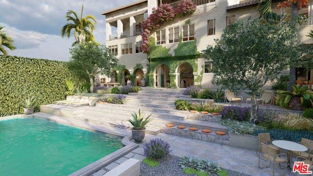 7464 Hillside Avenue, Los Angeles, CA 90046