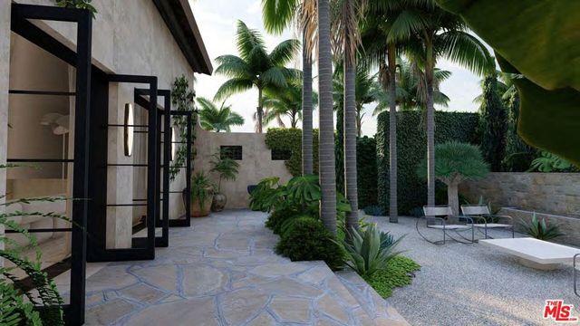 7464 Hillside Avenue, Los Angeles, CA 90046