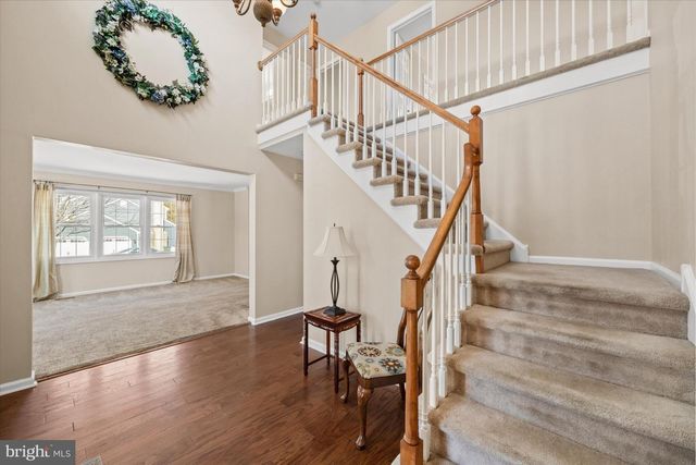 4 SUNRISE DR, Newark, DE 19711