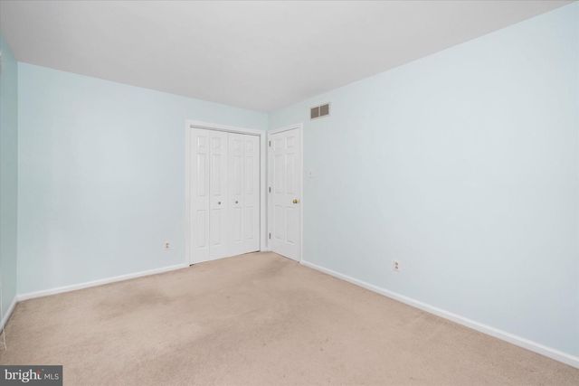 4 SUNRISE DR, Newark, DE 19711