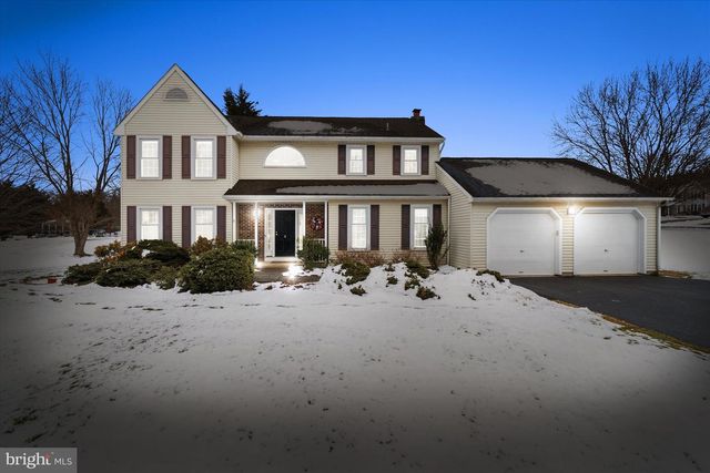 4 SUNRISE DR, Newark, DE 19711