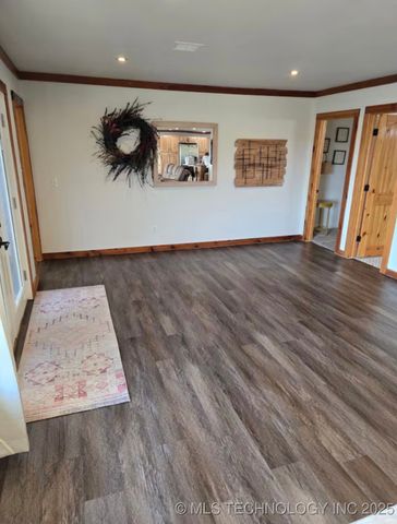 1211 Murphy Drive, Canadian, OK 74425