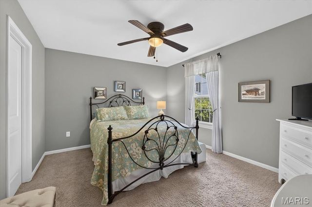1215 Oakland Avenue, Edwardsville, IL 62025