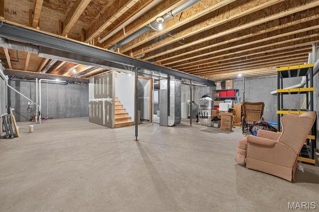 1215 Oakland Avenue, Edwardsville, IL 62025