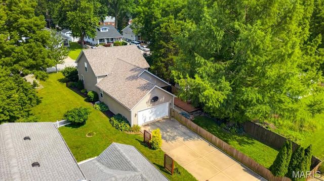 1215 Oakland Avenue, Edwardsville, IL 62025