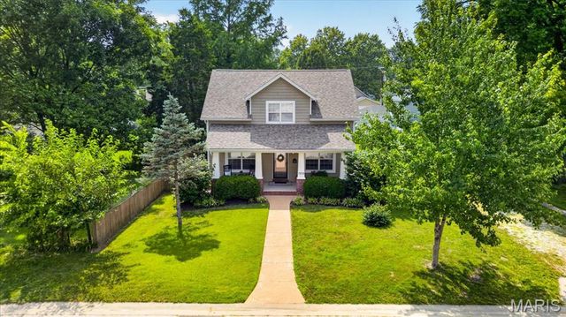 1215 Oakland Avenue, Edwardsville, IL 62025